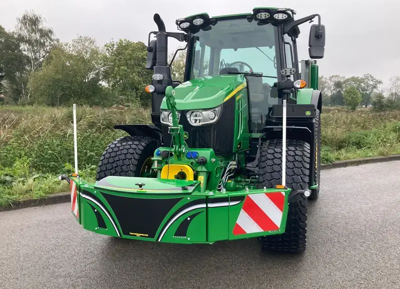 John Deere — TractorBumper