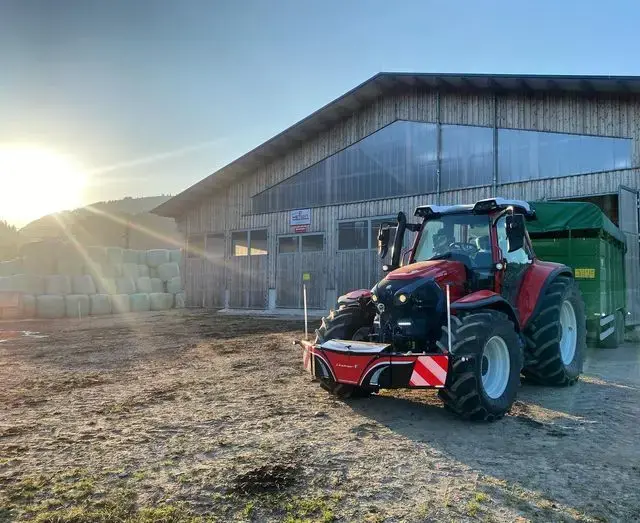 Lindner — TractorBumper