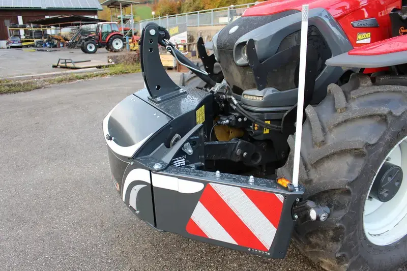 Lindner — TractorBumper