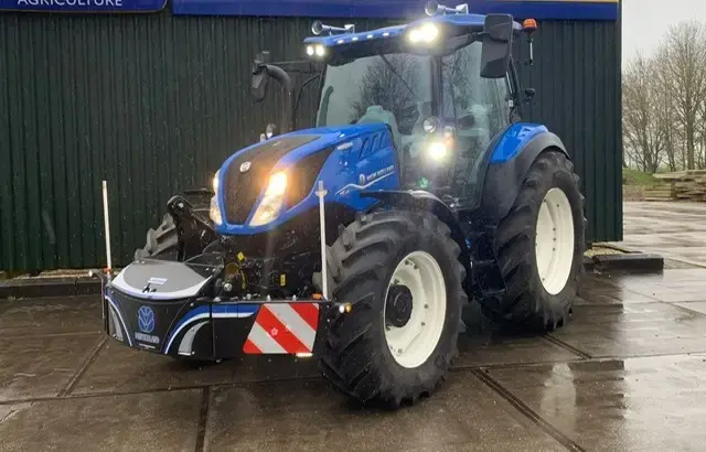 New Holland — TractorBumper