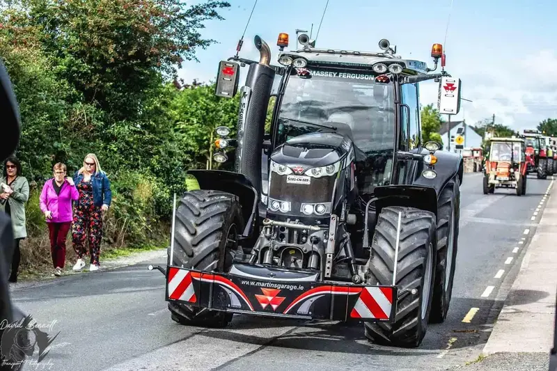 Massey Ferguson — TractorBumper