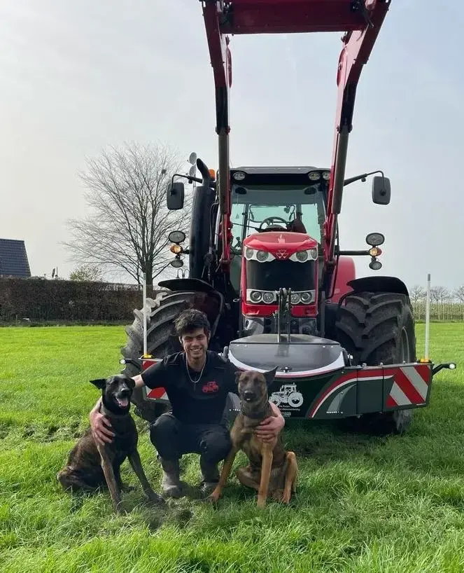 Massey Ferguson — TractorBumper