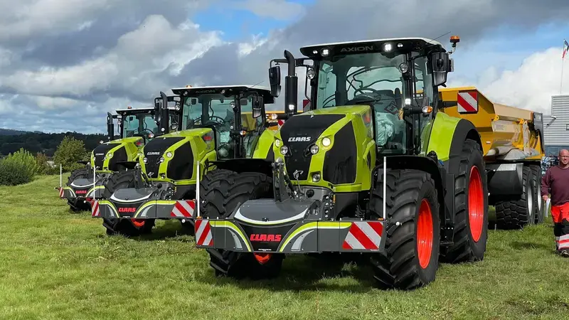 Claas — TractorBumper