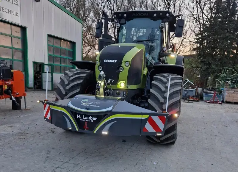 Claas — TractorBumper