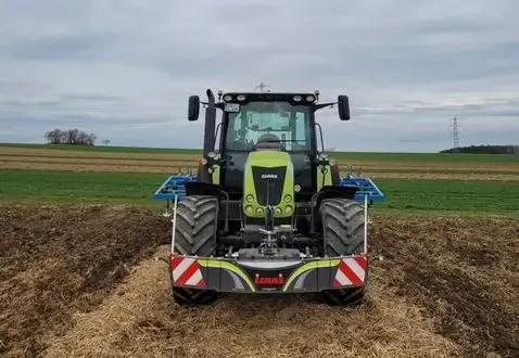 Claas — TractorBumper