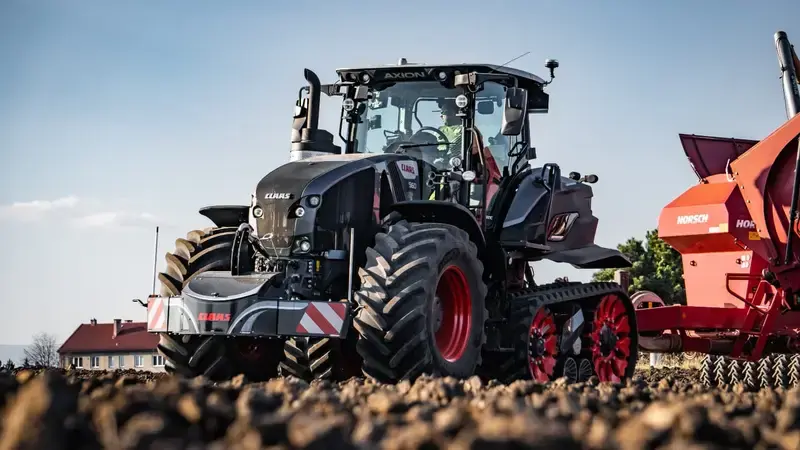 Claas — TractorBumper