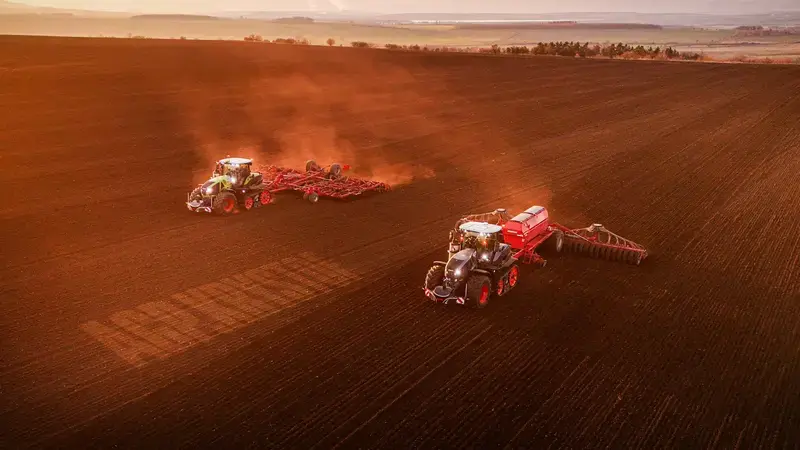 Claas — TractorBumper