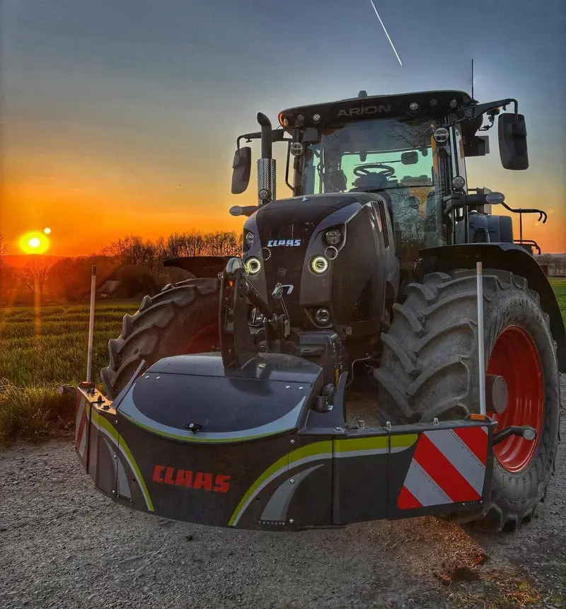 Claas — TractorBumper
