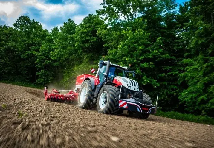 Steyr — TractorBumper