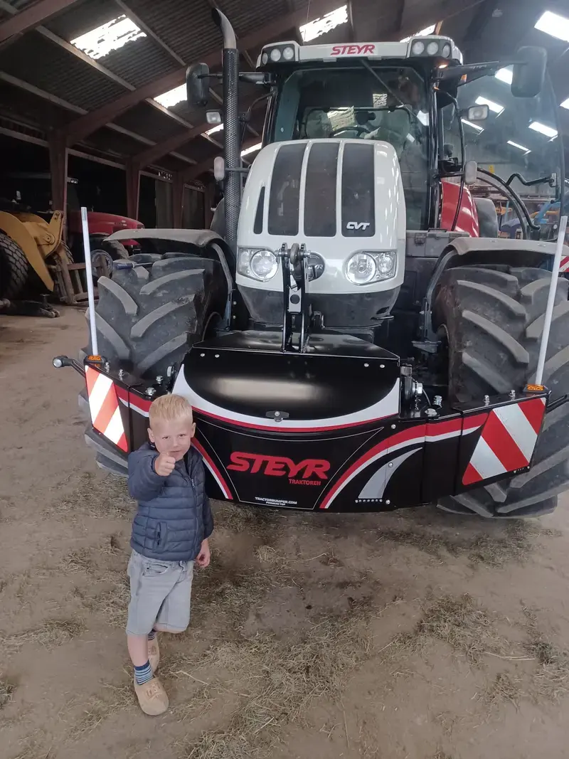 Steyr — TractorBumper