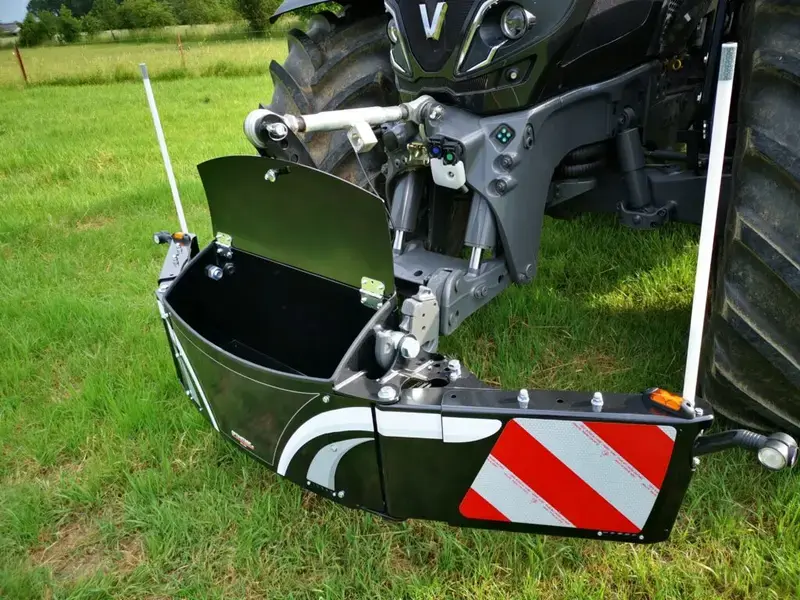 Valtra — TractorBumper