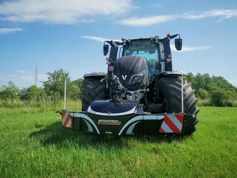 Valtra — TractorBumper