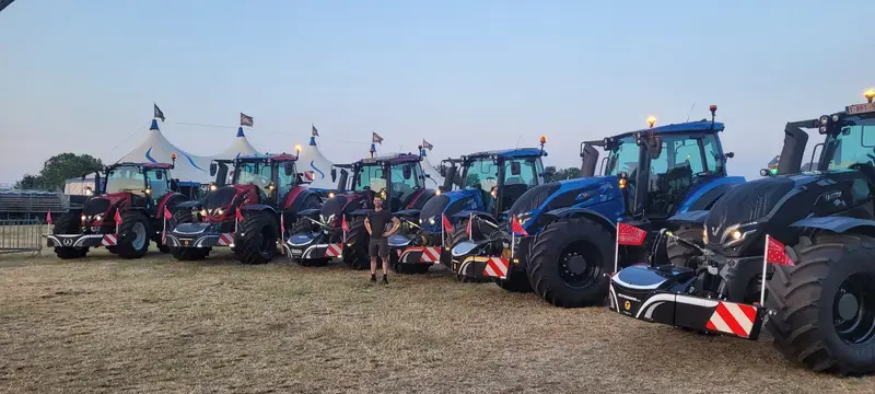 Valtra — TractorBumper