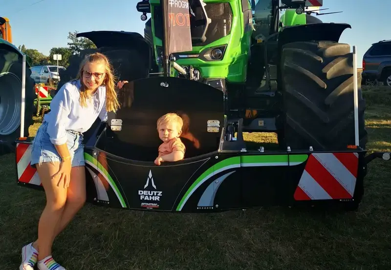 Deutz-Fahr — TractorBumper